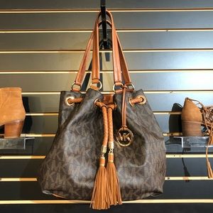 Michael Kors Shoulder Bag